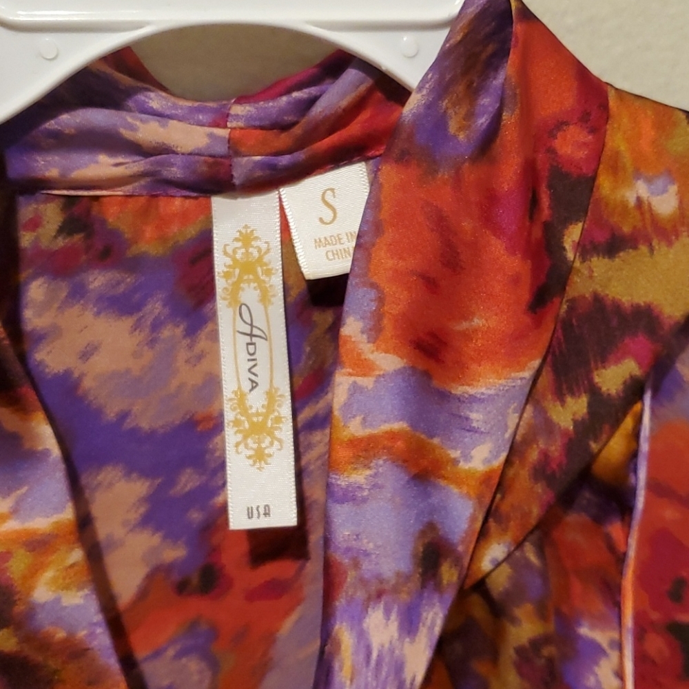 ❤ ADIVA SATIN SLEEVELESS WATERCOLOR TOP / BLOUSE, SMALL - Picture 3 of 4